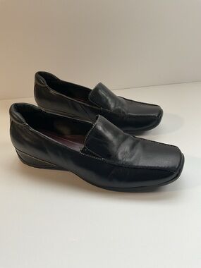 Liz Claiborne Flex Black Leather Slip On Shoes Womens Size 8.5 Comfort Low Heel